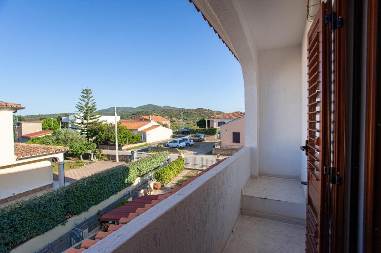 Limbara Ichnos House Villa San Teodoro  Eksteriør billede